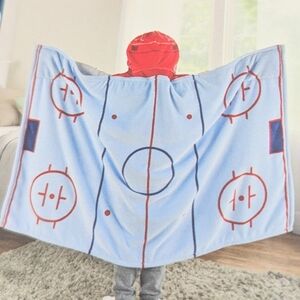 NWT Max Studio Kids (4-8 Years Old) Hooded Fleece Hockey Rink Throw/Blanket